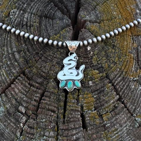 The Sammy Pendant (medium blue)